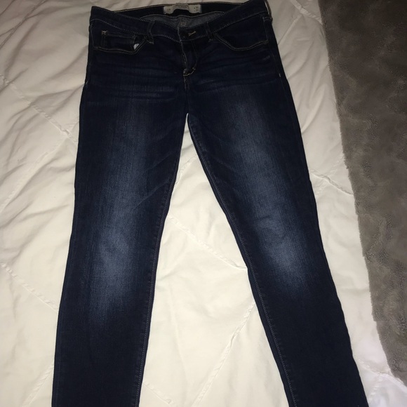Dark wash jeans - Picture 1 of 3